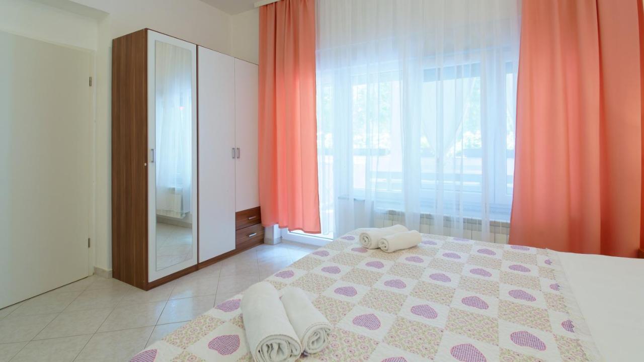 Apartments Susie By Rent Istria Umag Luaran gambar